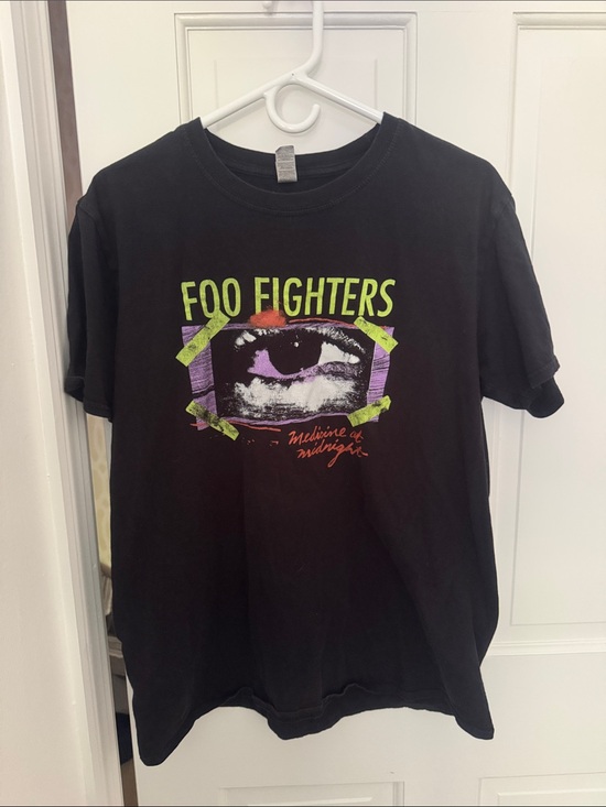 Other - Foo Fighters “Medicine at Midnight” Black Graphic Tee - Size L